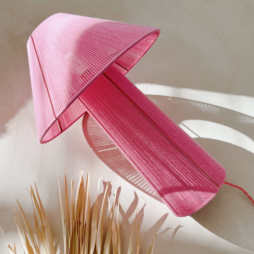 Lampe à poser tissée en coton Bonbon