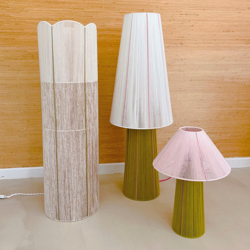 Lampe à poser au sol tissée en coton Waikiki