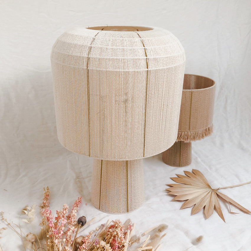 Lampe à poser tissée en coton Poema