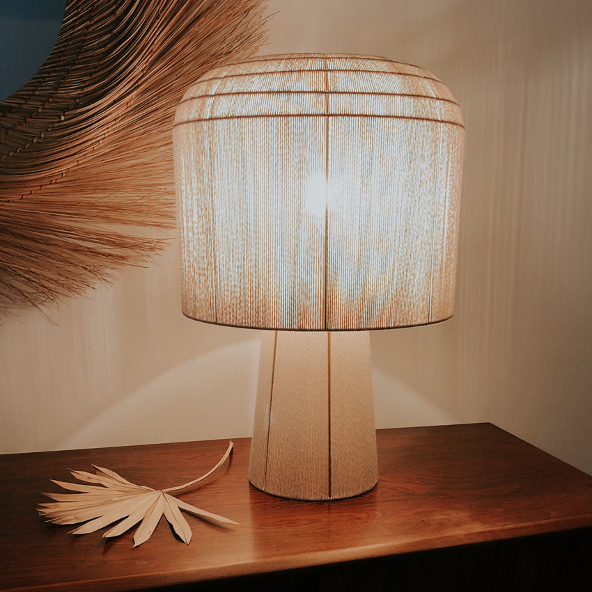Lampe à poser tissée en coton Poema